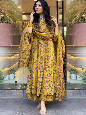  Women's Yellow Floral Printed Anarkali Kurta with Dupatta Set – Stylish Ethnic Wear for Festive & Casual Occasions