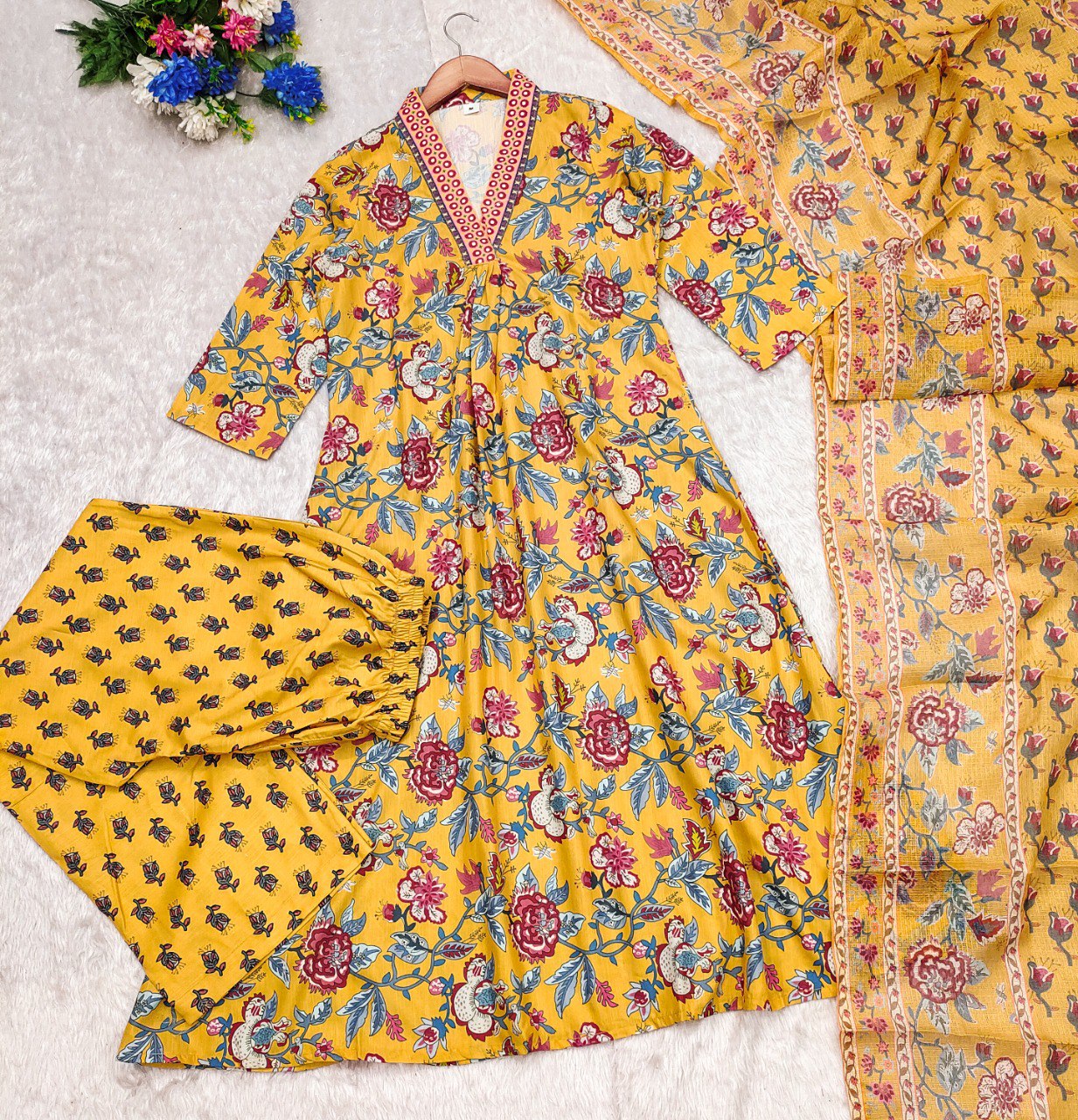  Women's Yellow Floral Printed Anarkali Kurta with Dupatta Set – Stylish Ethnic Wear for Festive & Casual Occasions
