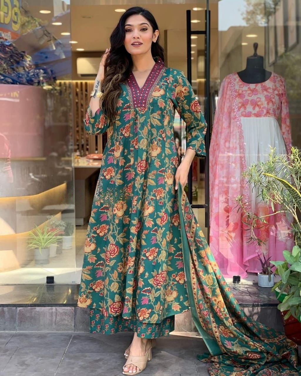 Women's Green Floral Printed Anarkali Kurta with Dupatta Set – Elegant Ethnic Wear for Festive & Casual Occasions
