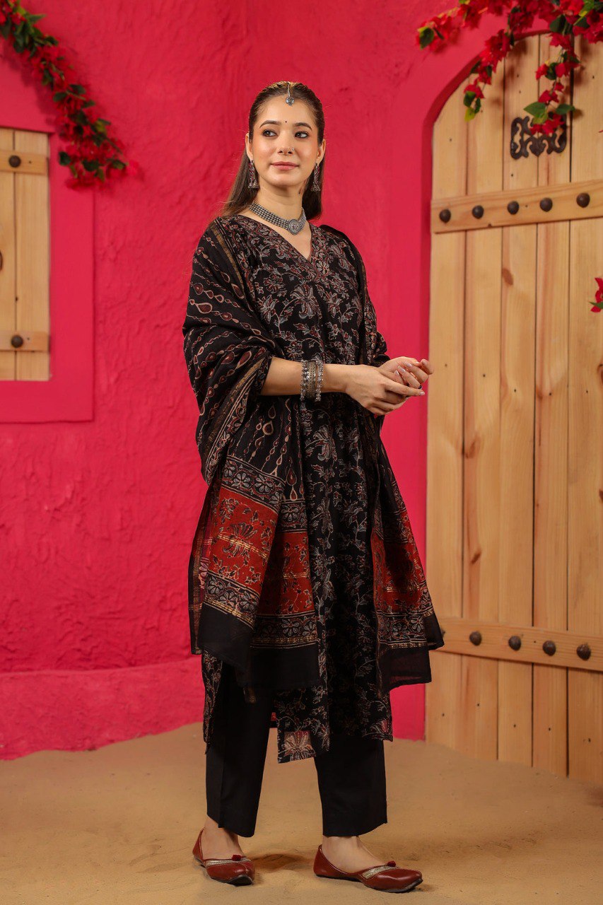 Women's Black Printed Anarkali Kurta with Dupatta Set – Elegant Ethnic Wear for Festive & Party Occasion