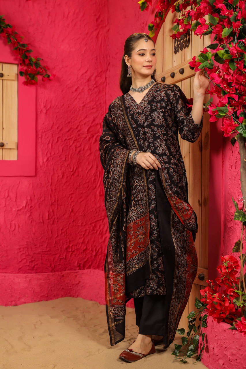 Women's Black Printed Anarkali Kurta with Dupatta Set – Elegant Ethnic Wear for Festive & Party Occasion
